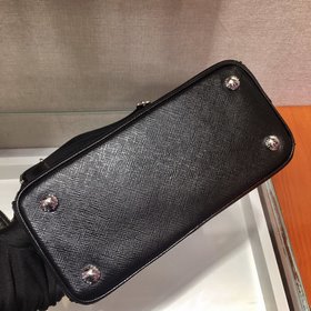 Prada Новая сумка Killer Bag 3-в-1 Артикул： 1BA296 Эта сумка-уби