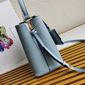 PRADA сумка через плечо Модель： 1BA212 Изготовлена из импортной 