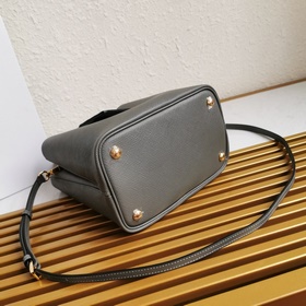 Сумка через плечо PRADA Модель： 1BA212 Изготовлена из импортной к
