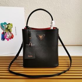 Сумка через плечо PRADA Модель： 1BA212 Изготовлена из импортной к
