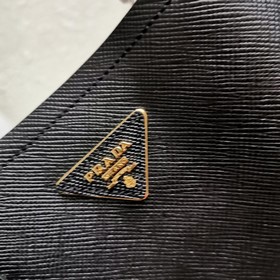 Сумка через плечо PRADA Модель： 1BA212 Изготовлена из импортной к