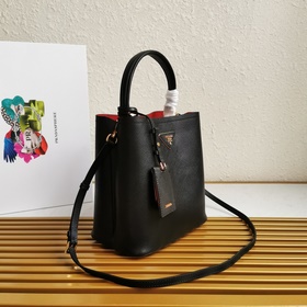 Сумка через плечо PRADA Модель： 1BA212 Изготовлена из импортной к