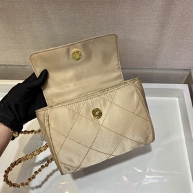 Prada Подержанная сумка через плечо Модель： 1BD622 Эта б/у сумка