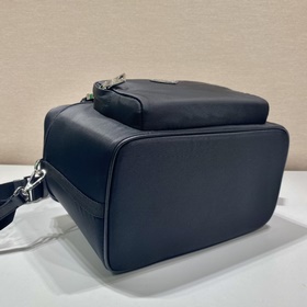 Prada Косметичка Артикул： 2UP012 Сумка через плечо Эта сумка из 