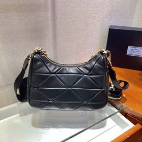 Prada Улучшенная версия «три в одном» Модель： 1BC157 Овечья кожа