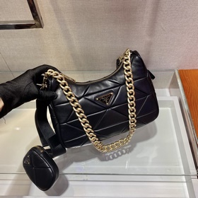 Prada Улучшенная версия «три в одном» Модель： 1BC157 Овечья кожа