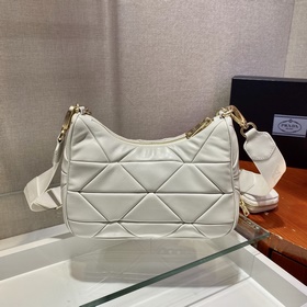 Prada Улучшенная версия «три в одном» Модель： 1BC157 Овечья кожа