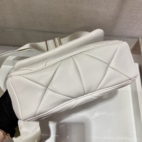 Prada Новая модель «три в одном» Артикул： 1BD292 Овечья кожа Эта