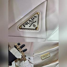 Prada Новая модель «три в одном» Артикул： 1BD292 Овечья кожа Эта