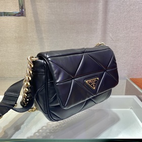 Prada Новая модель «три в одном» Артикул： 1BD292 Овечья кожа Эта