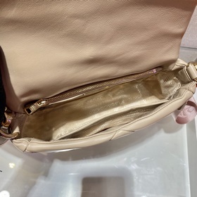 Prada Новая модель «три в одном» Артикул： 1BD292 Овечья кожа Нов