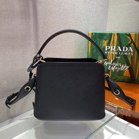 Prada Новая женская сумка мини-размера Артикул： 1BA286 Эта мини-