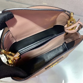 Prada Новая женская сумка мини-размера Артикул： 1BA286 Эта мини-