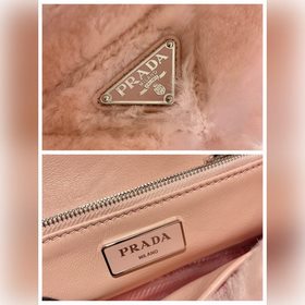 Prada Пушистый три в одном Артикул： 1BC292 Этот пушистый три в о
