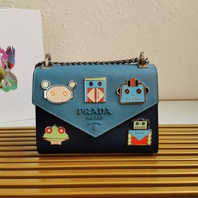 Новейшая модель Prada, артикул： 1BD127, сумка через плечо с фигур