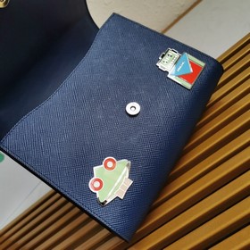 Новейшая модель Prada, артикул： 1BD127, сумка через плечо с фигур