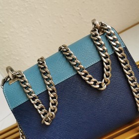Новейшая модель Prada, артикул： 1BD127, сумка через плечо с фигур