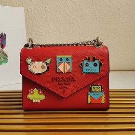 Prada Модель： 1BD127 Сумка через плечо из кожи Saffiano и телячье