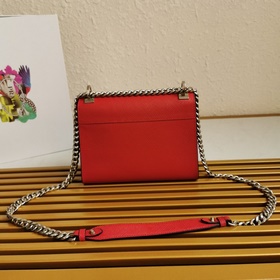Prada Модель： 1BD127 Сумка через плечо из кожи Saffiano и телячье