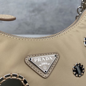 Prada Трехфункциональная сумка с вышивкой и блестками Новая моде