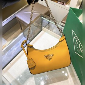 Prada Самая популярная сумка Hobo 3 в 1 (полностью из кожи) Сумка
