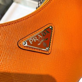 Prada Самая популярная сумка Hobo 3 в 1 (полностью из кожи) Сумка