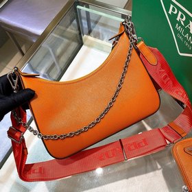 Prada Самая популярная сумка Hobo 3 в 1 (полностью из кожи) Сумка