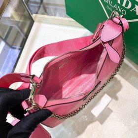Prada Самая популярная сумка Hobo 3 в 1 (полностью из кожи) Сумка