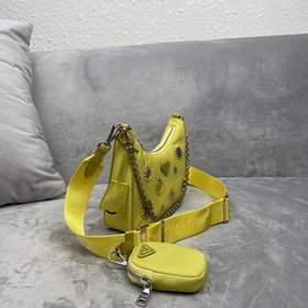 Prada Трехфункциональная сумка с вышивкой и блестками Новая моде