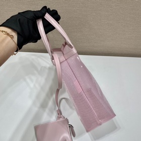 Prada Сумка с пайетками Артикул： 1BG417 Пайетки Эта сумка-тоут у
