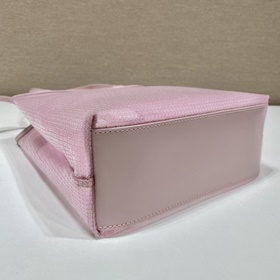 Prada Сумка с пайетками Артикул： 1BG417 Пайетки Эта сумка-тоут у