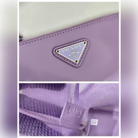 Prada Сумка с пайетками Артикул： 1BG417 Пайетки Эта сумка-тоут у