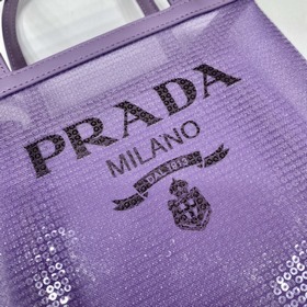 Prada Сумка с пайетками Артикул： 1BG417 Пайетки Эта сумка-тоут у