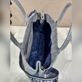 PRADA Вышитая сумка-тоут Модель： 1BA342 Вышивка Эта сумка-тоут и