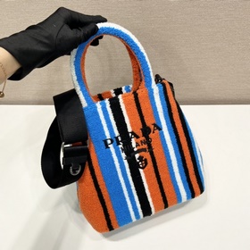 PRADA Вышитая сумка-тоут Артикул： 1BA343 Вышитый ворс Эта сумка-