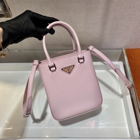 Prada Маленькая сумка с ручкой Модель： 1BA331 Эта лаконичная сум