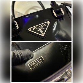 Prada Маленькая сумка с ручкой Модель： 1BA331 Эта лаконичная сум