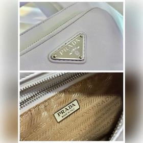 Prada Новая женская сумка Модель： 1BG418 Эта сумка изготовлена и