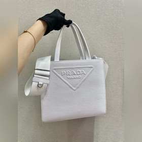 Prada Новая сумка-тоут Модель： 1BG382 Треугольный логотип был об