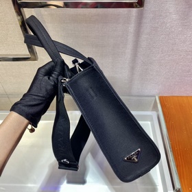 Prada Новая сумка-тоут Модель： 1BG382 Треугольный логотип был об