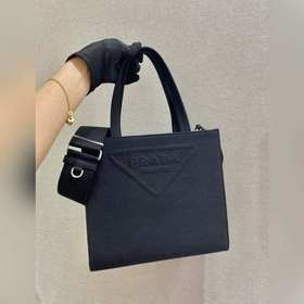 Prada Новая сумка-тоут Модель： 1BG382 Треугольный логотип был об