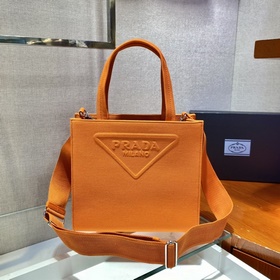 Prada Новая сумка-тоут Модель： 1BG382 Треугольный логотип был об