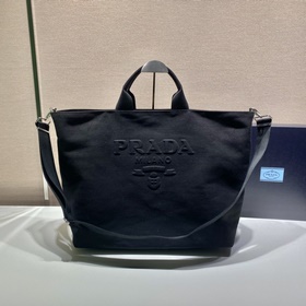 Prada Новая сумка-тоут Модель： 1BG396 Этот треугольный логотип б