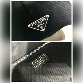 Prada Новая сумка-тоут Модель： 1BG396 Этот треугольный логотип б