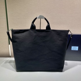 Prada Новая сумка-тоут Модель： 1BG396 Этот треугольный логотип б