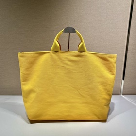 Prada Новая сумка-тоут Модель： 1BG396 Этот треугольный логотип б