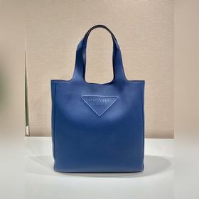 Prada Новая сумка-тоут, модель b, артикул： 2VG092 Эта кожаная су
