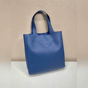 Prada Новая сумка-тоут, модель b, артикул： 2VG092 Эта кожаная су