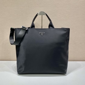 Prada Новая сумка-тоут Модель： VG086 Изготовлена из импортной ко