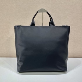 Prada Новая сумка-тоут Модель： VG086 Изготовлена из импортной ко